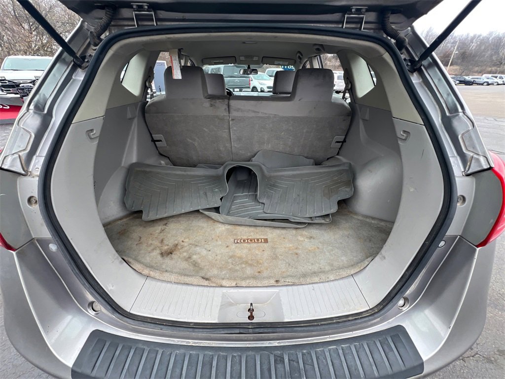 Used 2011 Nissan Rogue S image 26