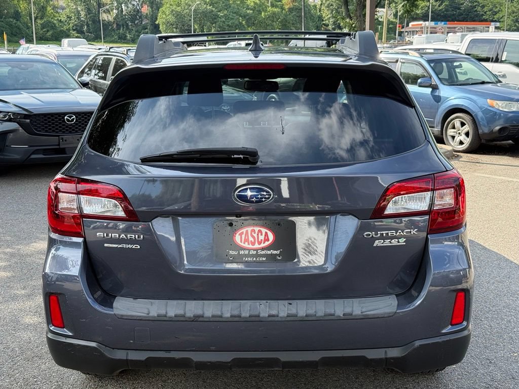 Used 2017 Subaru Outback 2.5i Limited AWD/4WD image 9
