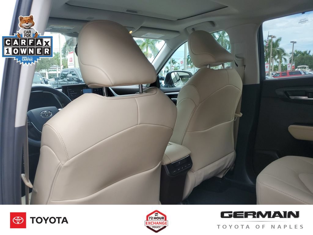 Used 2021 Toyota Highlander Limited AWD/4WD image 23