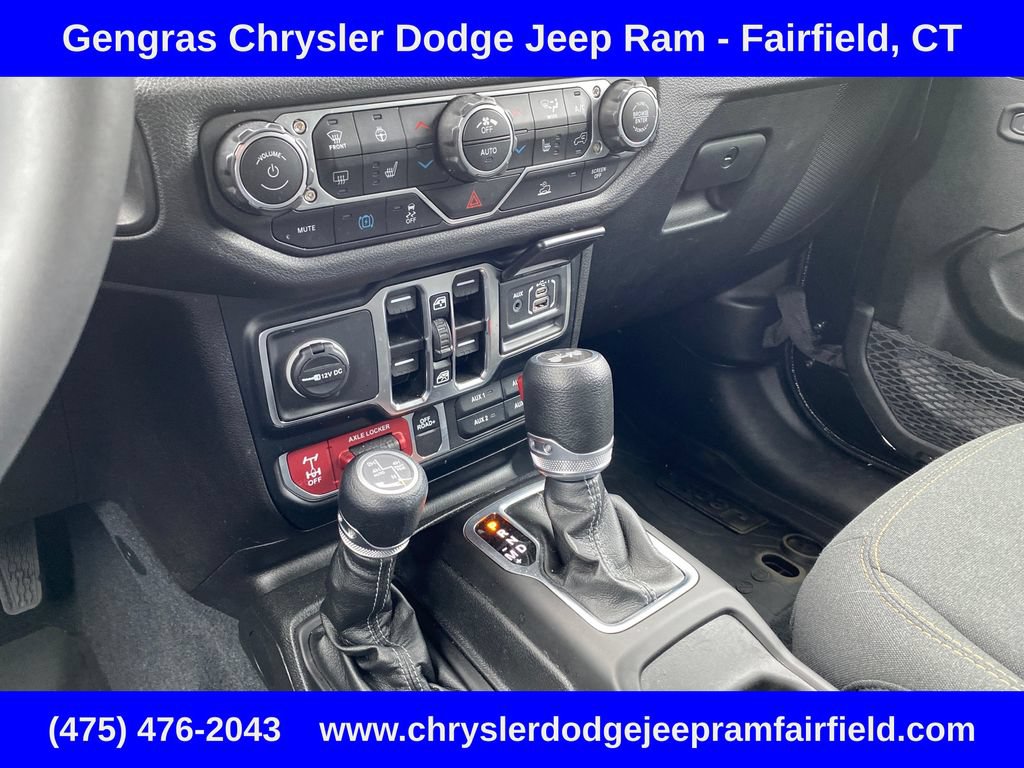 Used 2024 Jeep Wrangler Unlimited AWD/4WD image 15