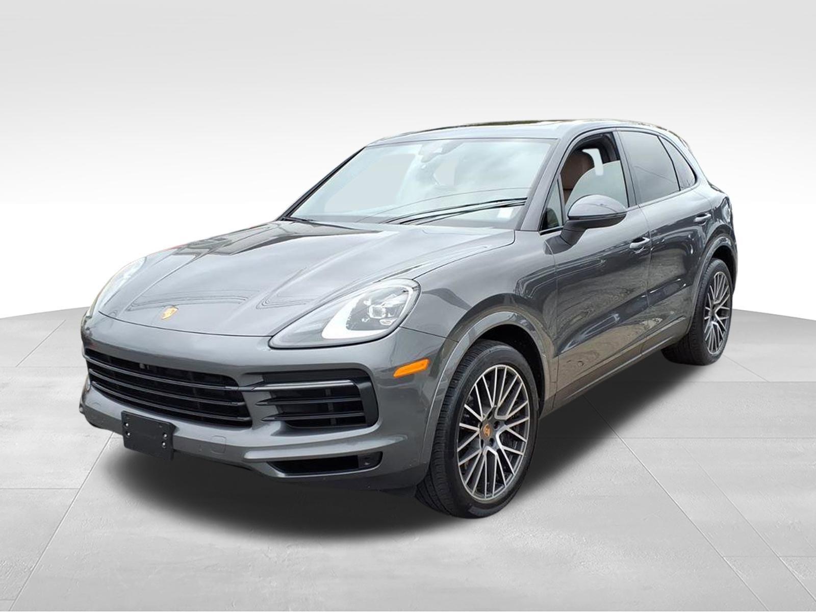 Used 2023 Porsche Cayenne S image 1