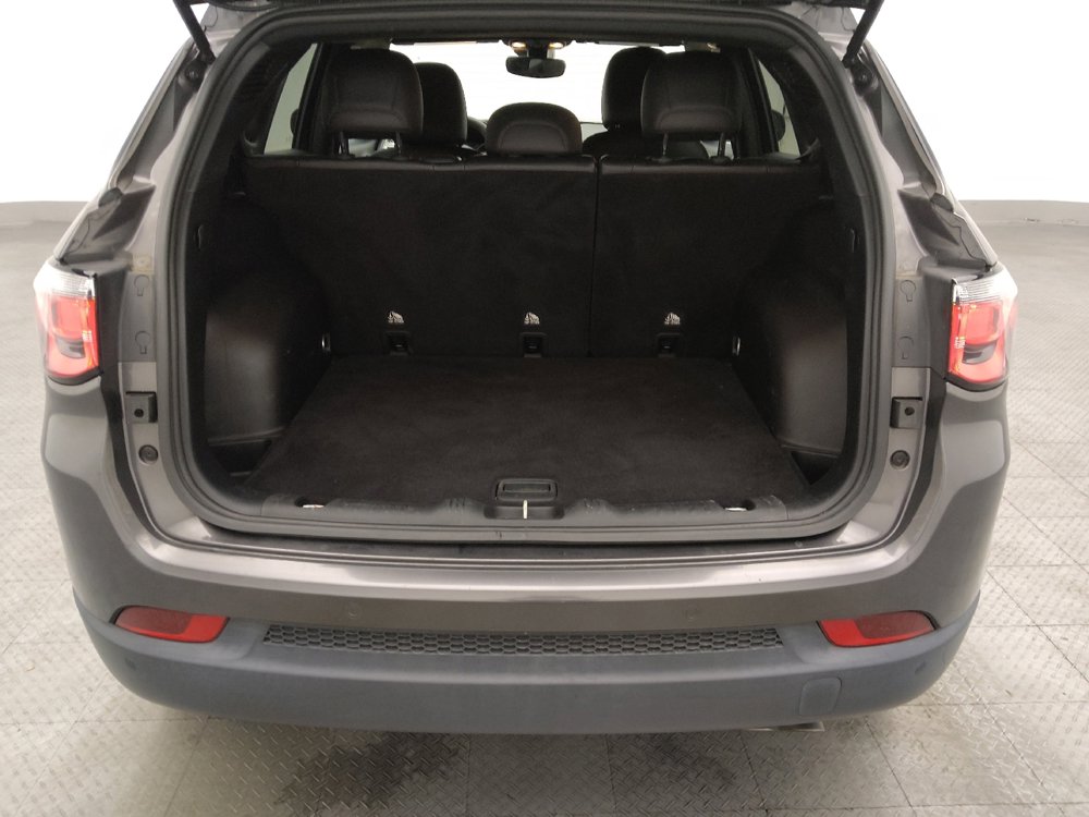 Used 2021 Jeep Compass Latitude w/ Driver Assistance Group image 29