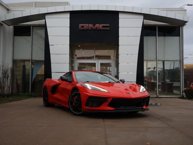 Used 2021 Chevrolet Corvette Stingray Premium Cpe w/ Z51 Performance Package image 1