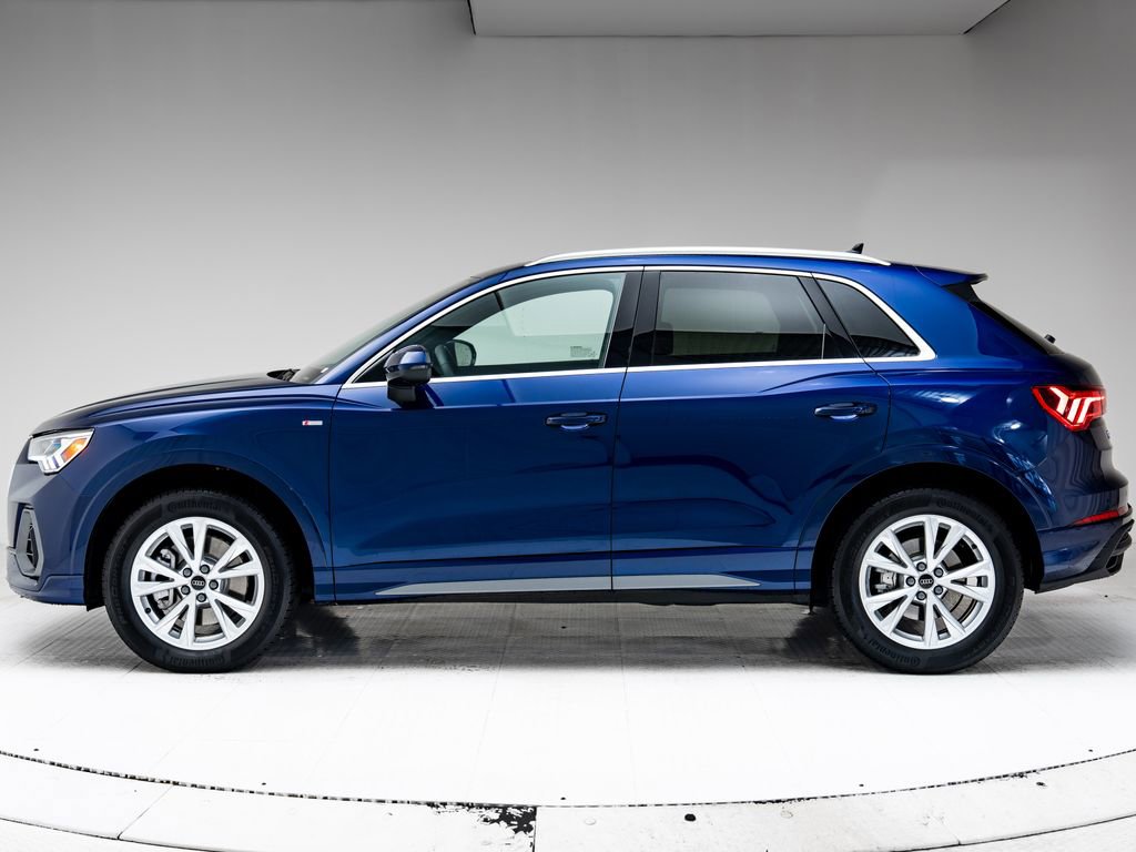 Certified 2025 Audi Q3 2.0T Premium Plus w/ Premium Plus Package image 2