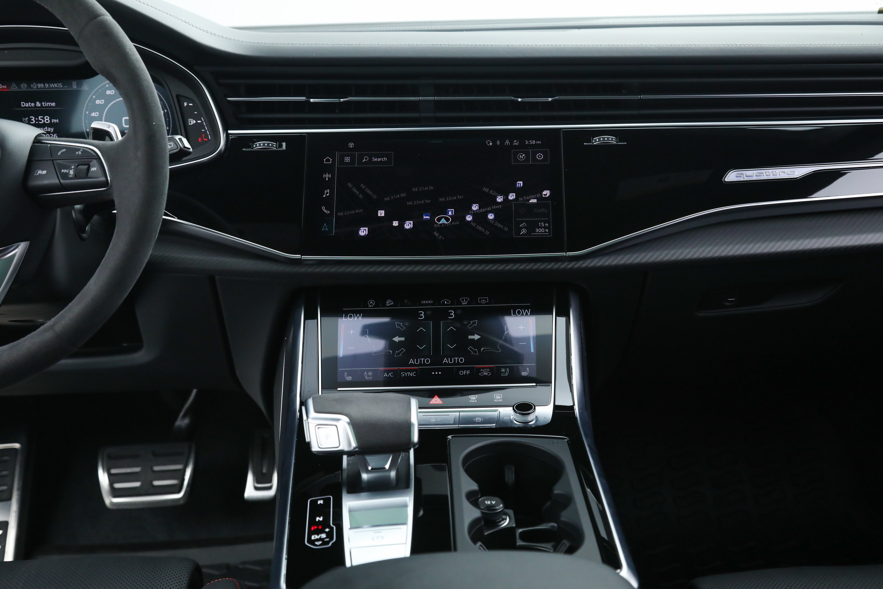 Used 2024 Audi RS Q8 AWD/4WD image 33
