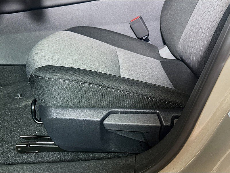 New 2026 Nissan Sentra SV w/ SV Convenience Package FWD image 20