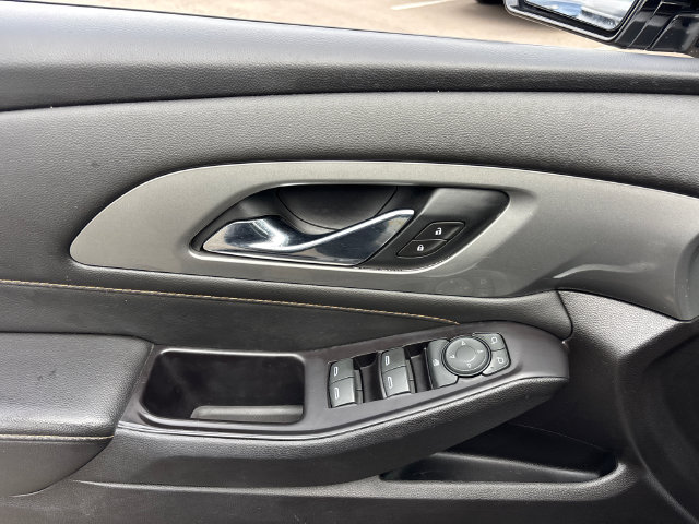 Used 2020 Chevrolet Traverse LS AWD/4WD image 15