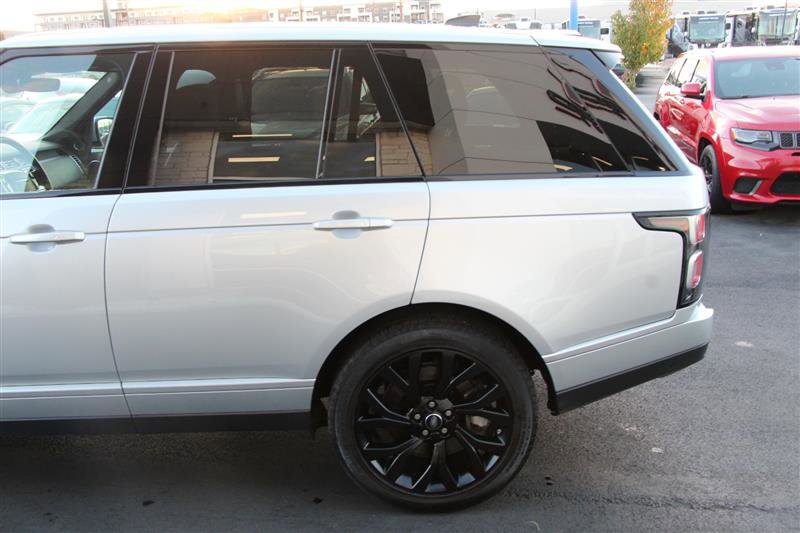Used 2020 Land Rover Range Rover HSE AWD/4WD image 7