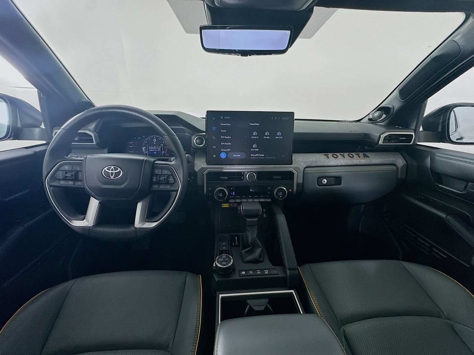 Used 2025 Toyota 4Runner Trailhunter AWD/4WD image 15