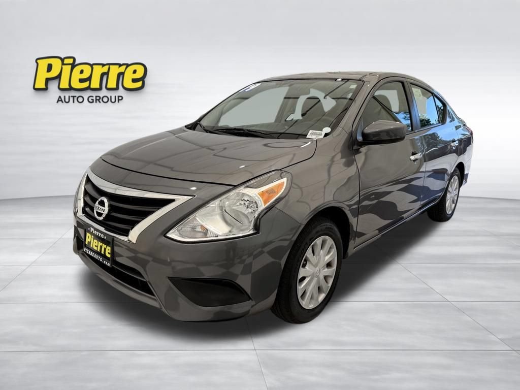 Used 2019 Nissan Versa SV FWD image 1