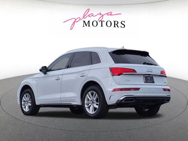 Certified 2023 Audi Q5 2.0T Premium w/ Convenience Package AWD/4WD image 7