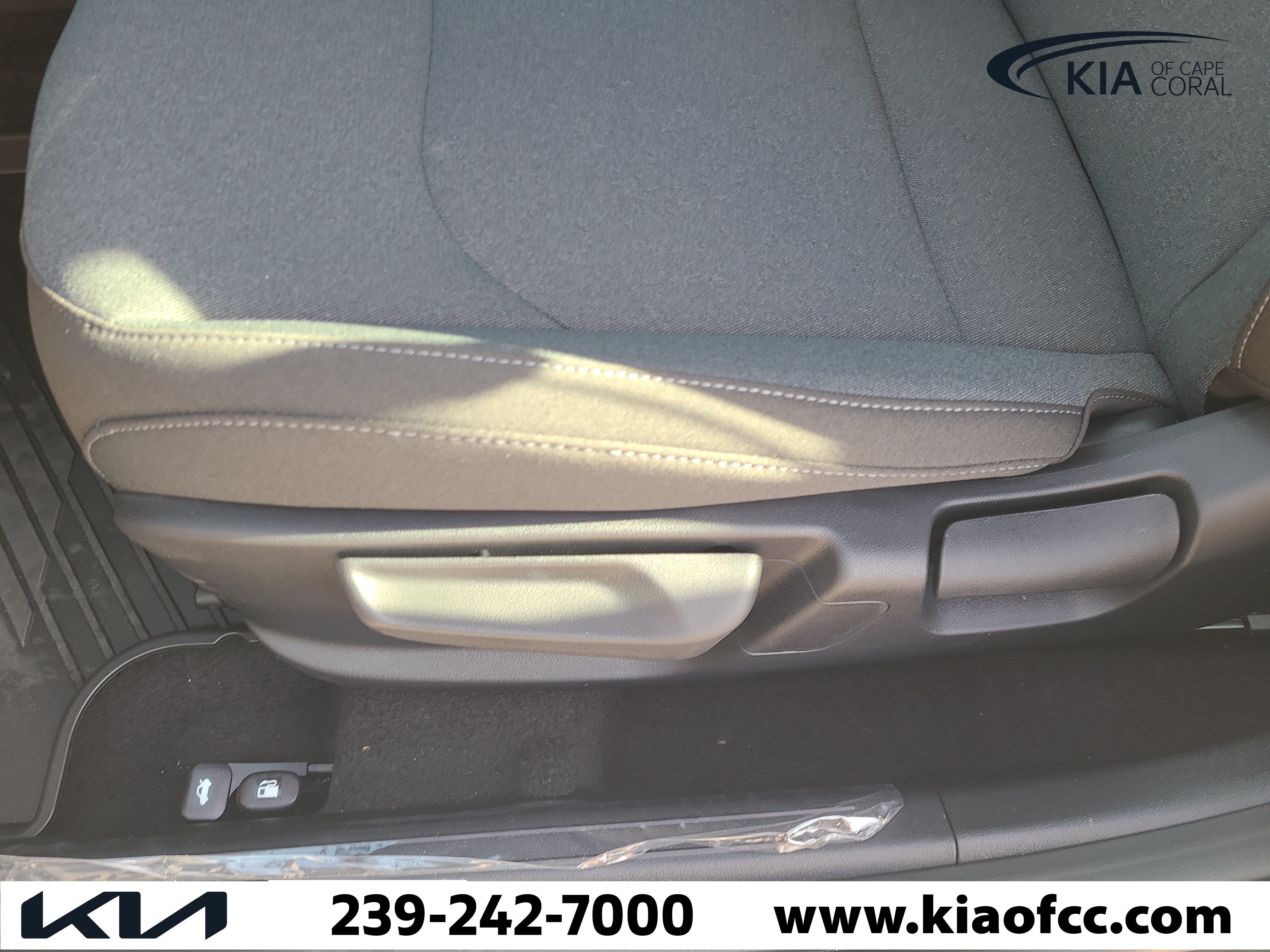 New 2026 Kia K4 FWD image 19