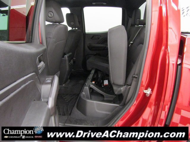 Used 2024 Chevrolet Colorado Trail Boss image 18