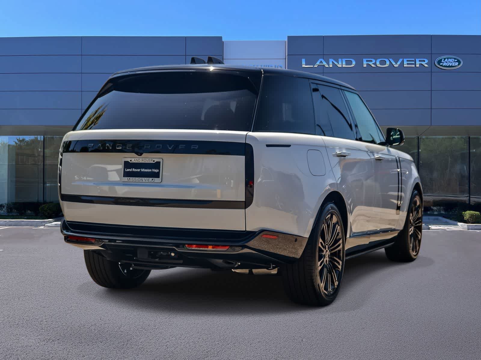 New 2026 Land Rover Range Rover SE AWD/4WD image 4