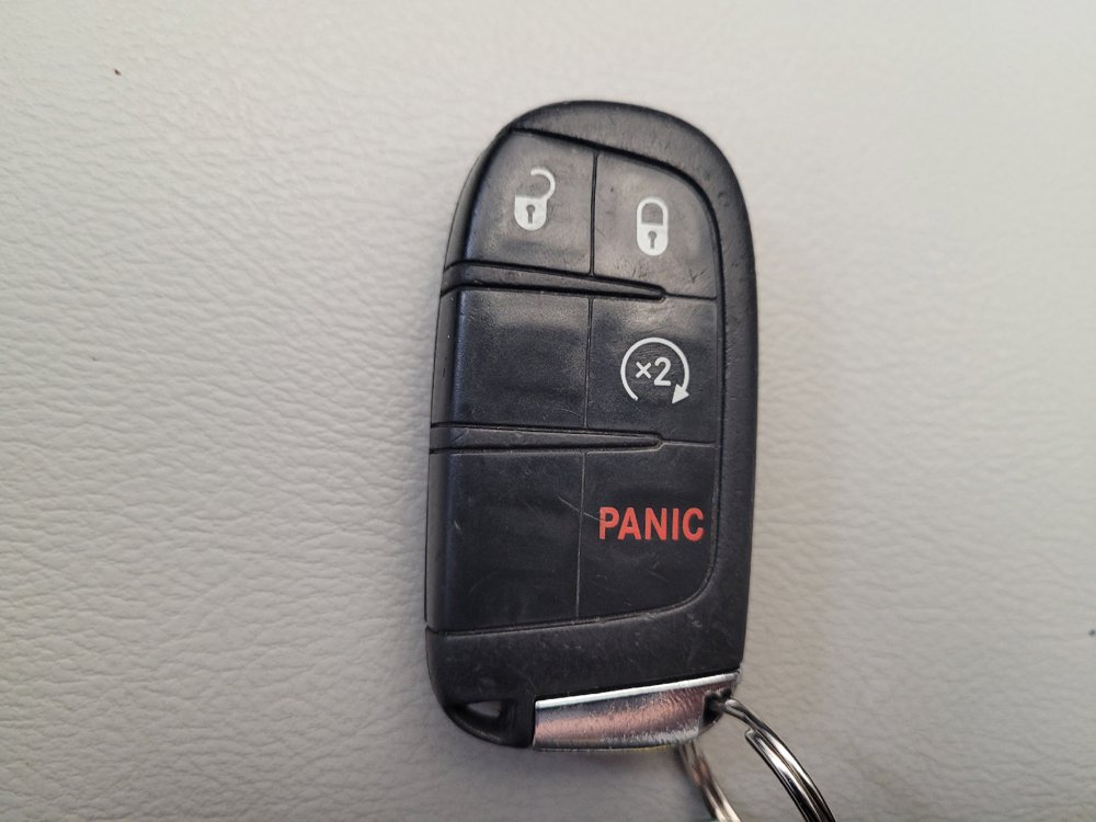Used 2019 Jeep Compass Latitude w/ Popular Equipment Group FWD image 32