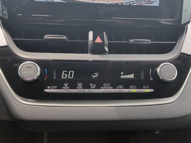 Used 2023 Toyota Corolla LE FWD image 23