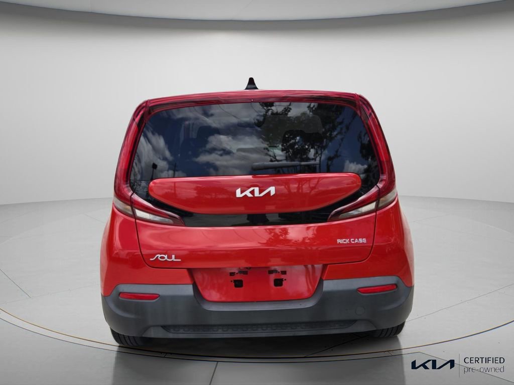 Certified 2022 Kia Soul S image 6