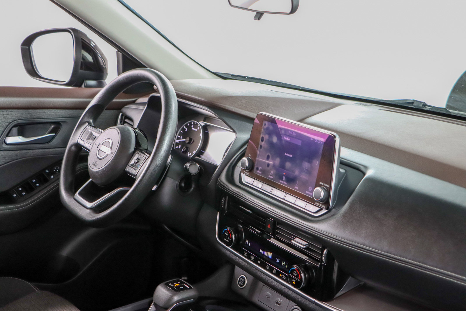 Used 2022 Nissan Rogue SV AWD/4WD image 25