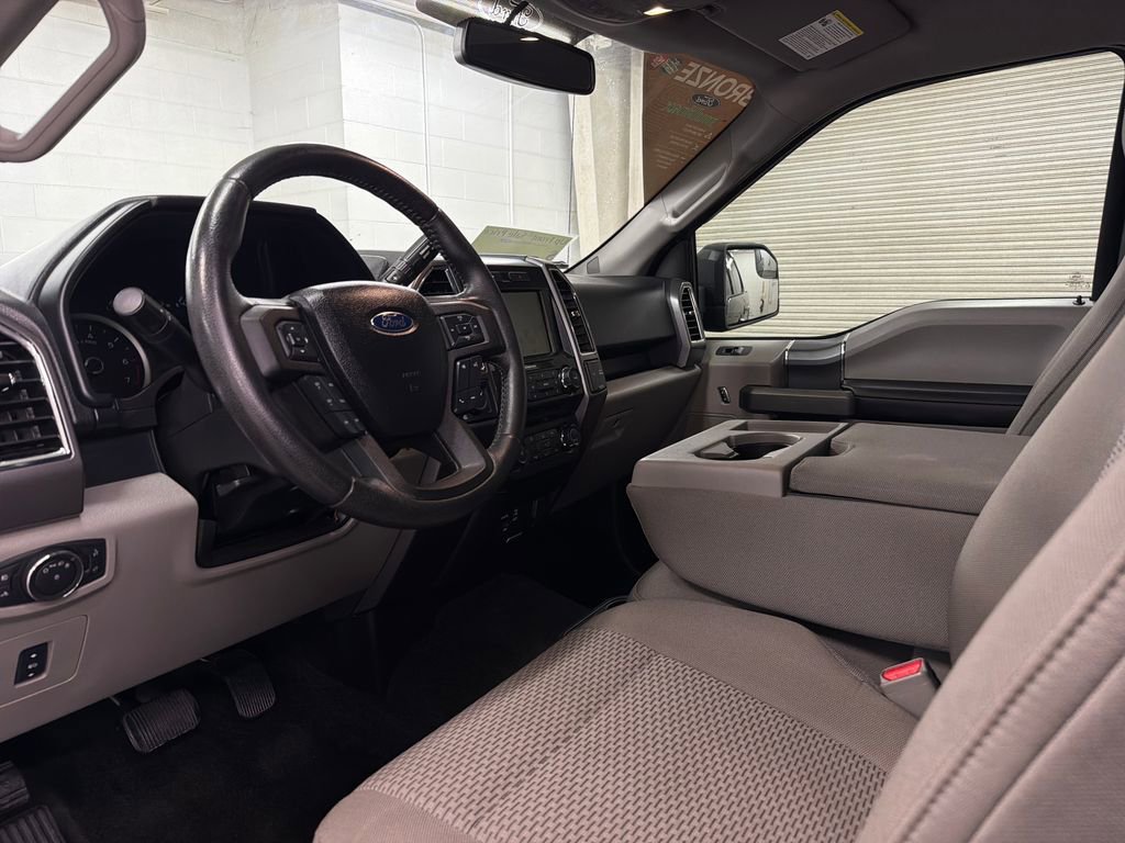 Used 2015 Ford F150 XLT w/ Equipment Group 302A Luxury image 4
