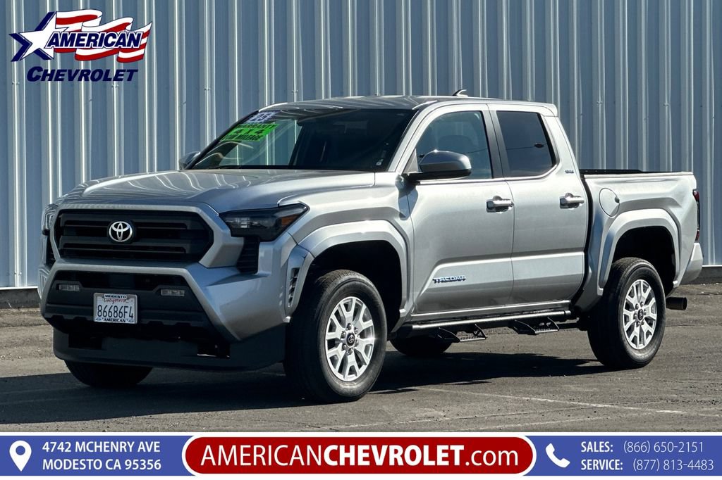 Used 2025 Toyota Tacoma SR5 AWD/4WD image 8