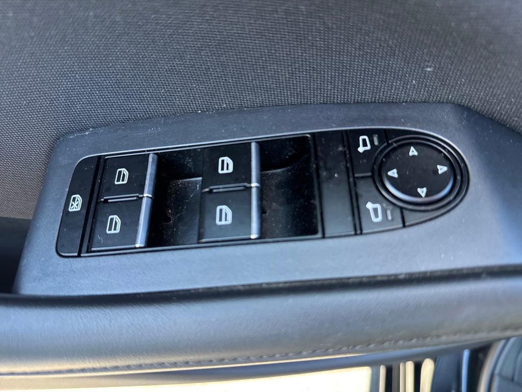 Used 2021 MAZDA MAZDA3 s FWD image 12