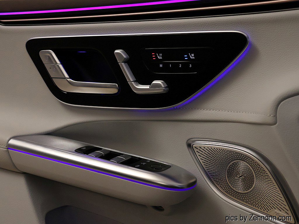 Used 2023 Mercedes-Benz EQE 350+ 4MATIC SUV w/ Exclusive Trim Package image 24