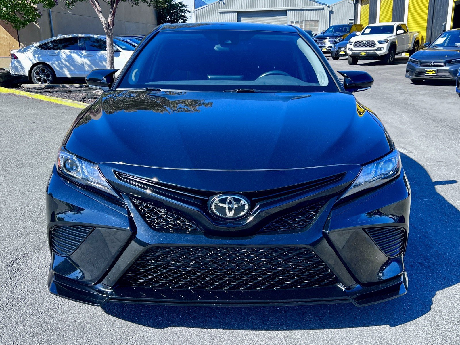 Used 2022 Toyota Camry TRD w/ TRD Package w/JBL Audio FWD image 3