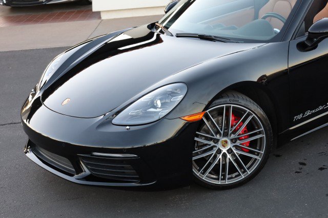 Used 2018 Porsche 718 Boxster S image 6