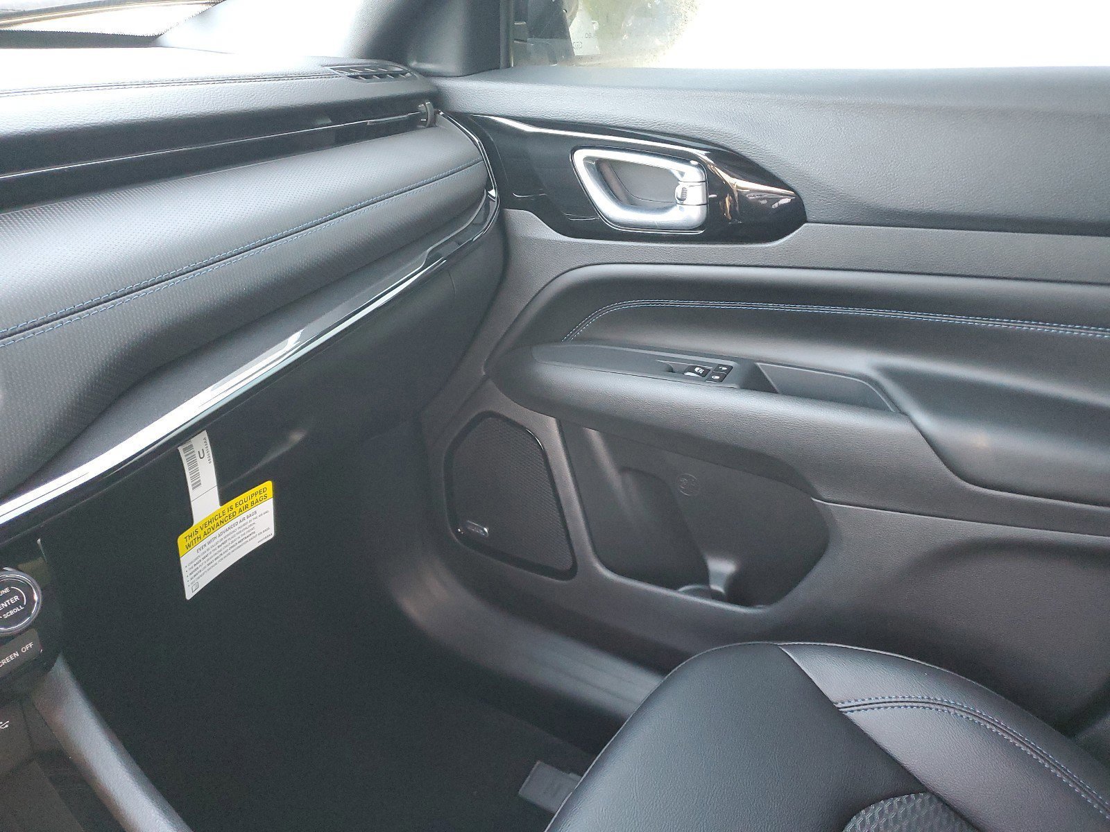 New 2026 Jeep Compass Latitude w/ Quick Order Package 29K image 26