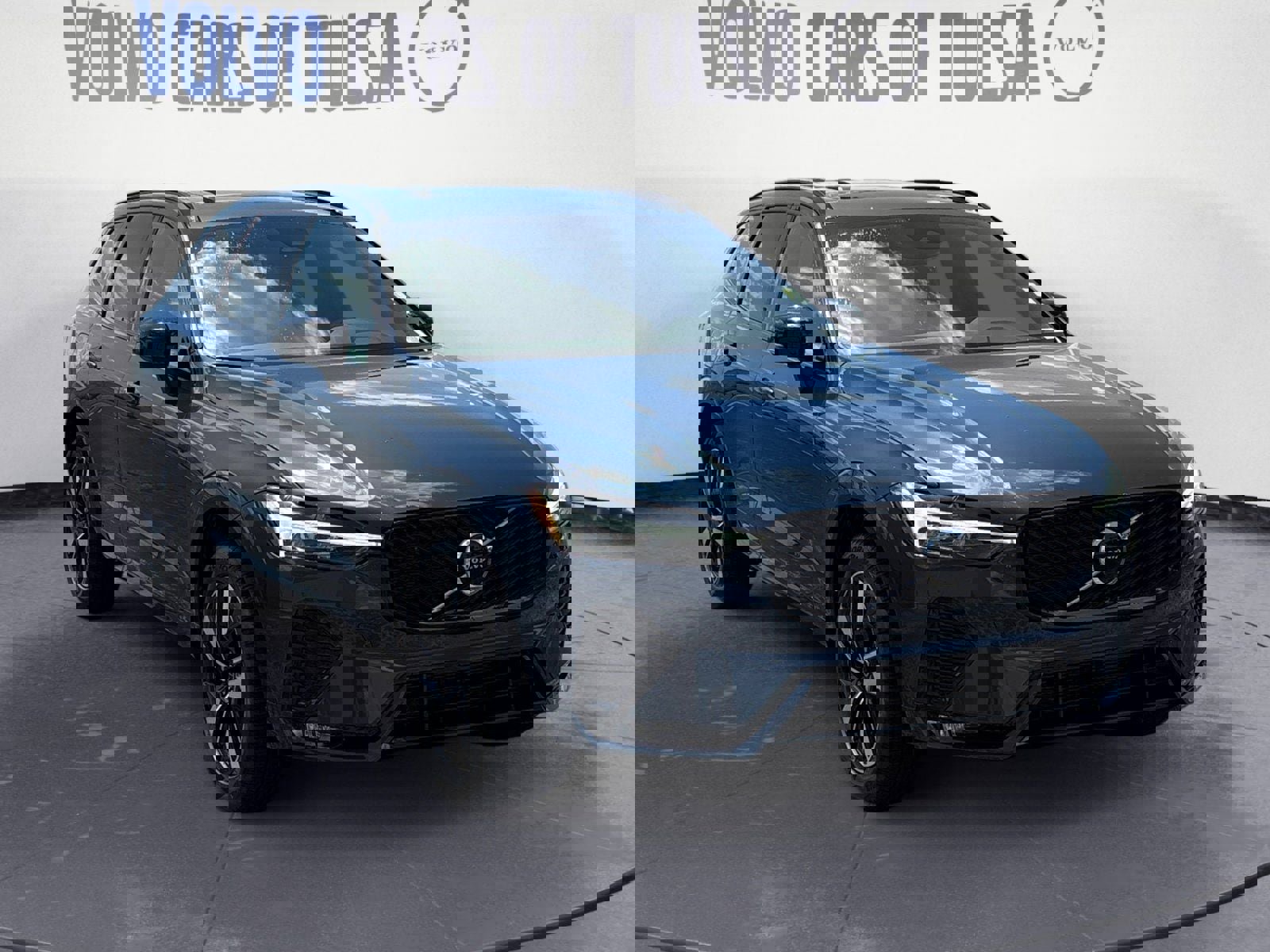 New 2026 Volvo XC60 B5 Core w/ Protection Package Premier image 7
