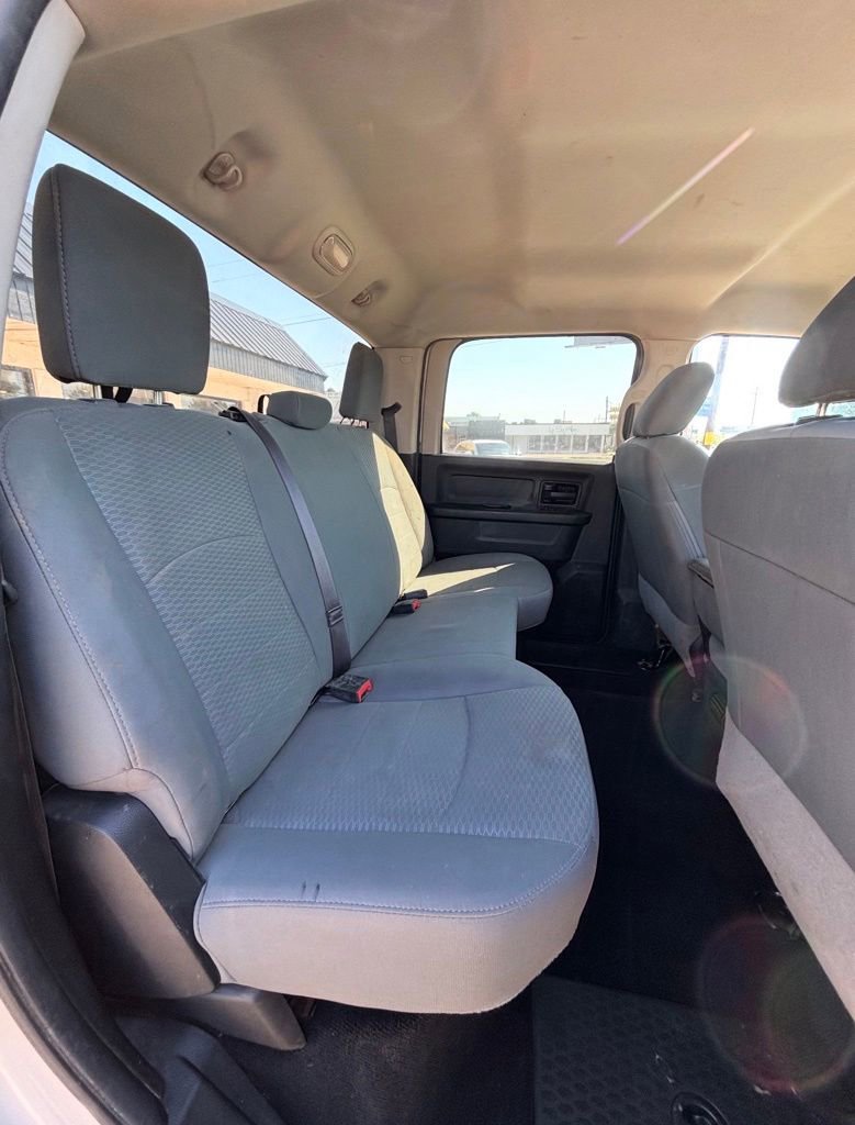 Used 2018 RAM 2500 Tradesman w/ Chrome Appearance Group AWD/4WD image 8