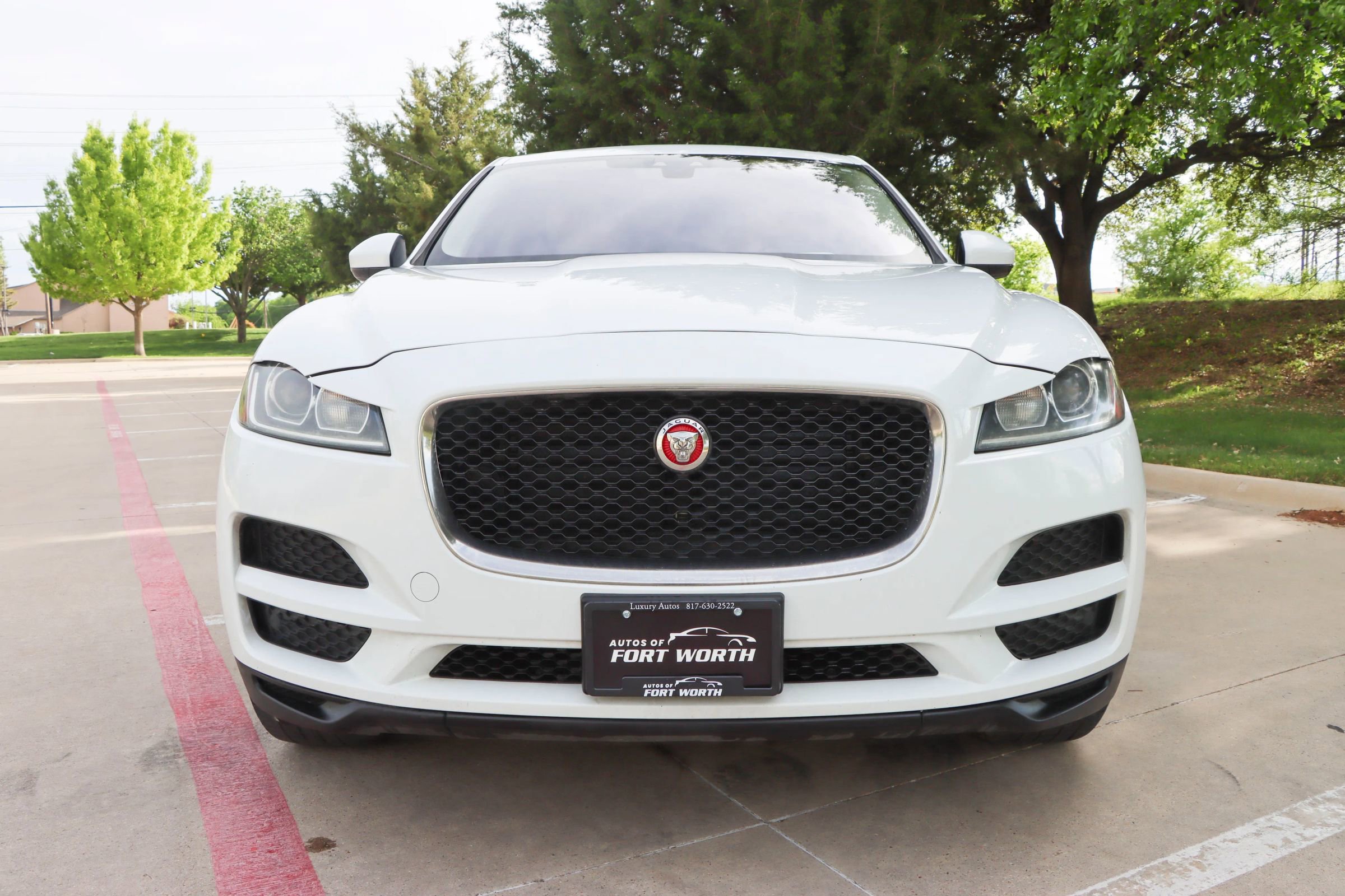 Used 2017 Jaguar F-PACE Premium AWD/4WD image 2