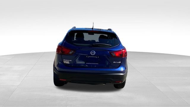 Used 2017 Nissan Rogue Sport SV w/ SV Premium Package image 8