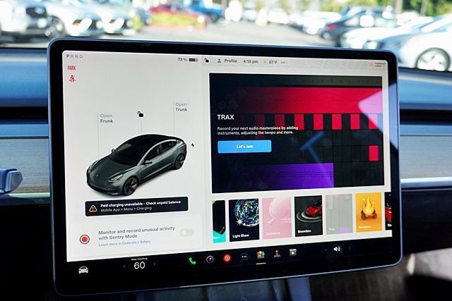 Used 2021 Tesla Model 3 Standard Range Plus image 31