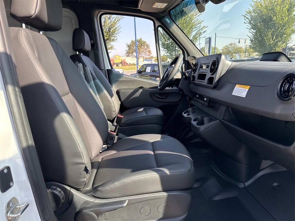 New 2025 Mercedes-Benz Sprinter 2500 image 11