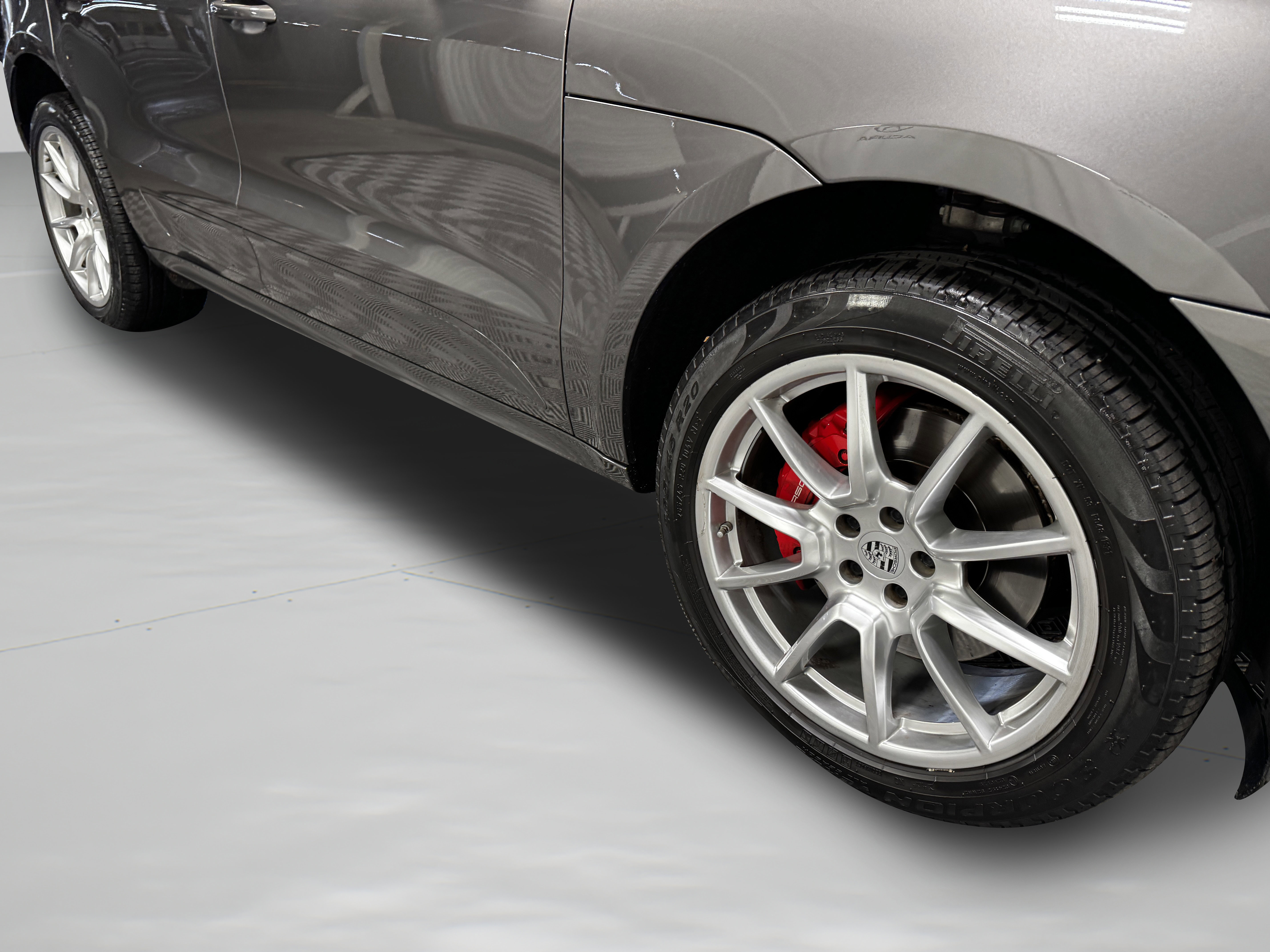 Used 2016 Porsche Macan Turbo image 70