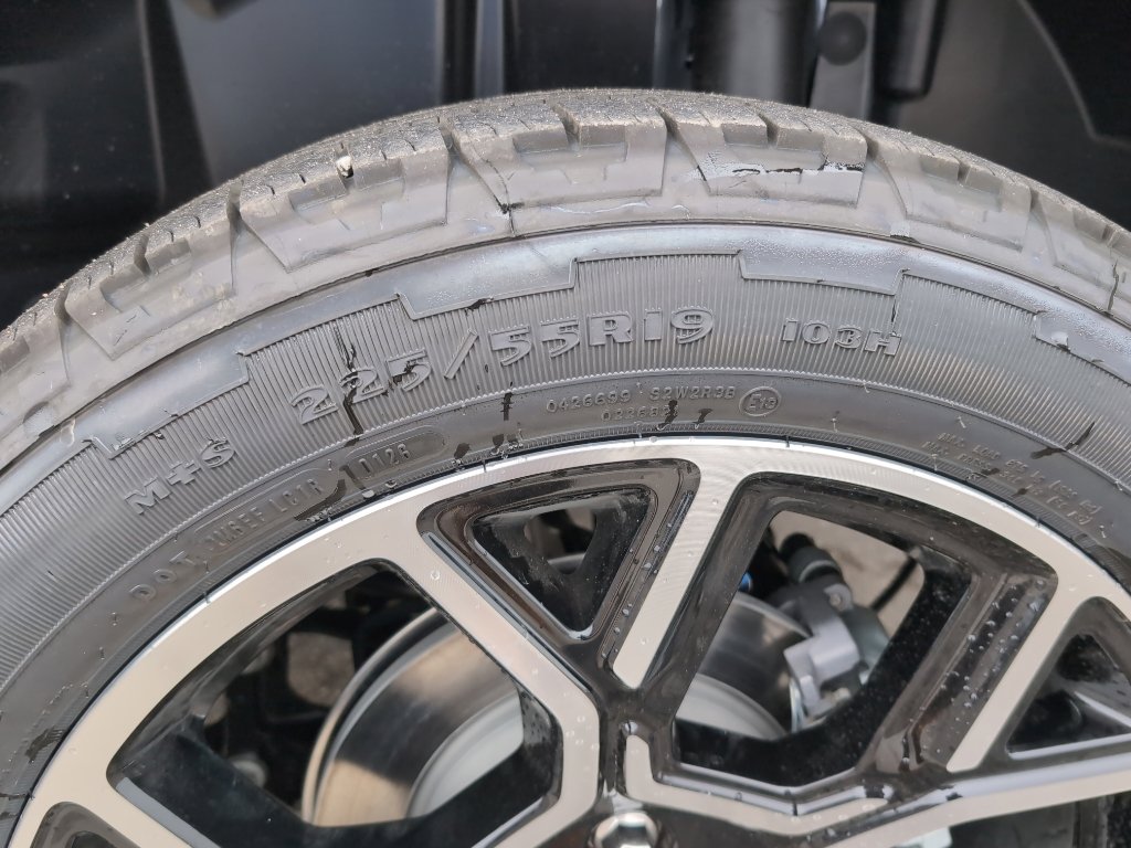 New 2026 Ford Maverick Lariat image 3