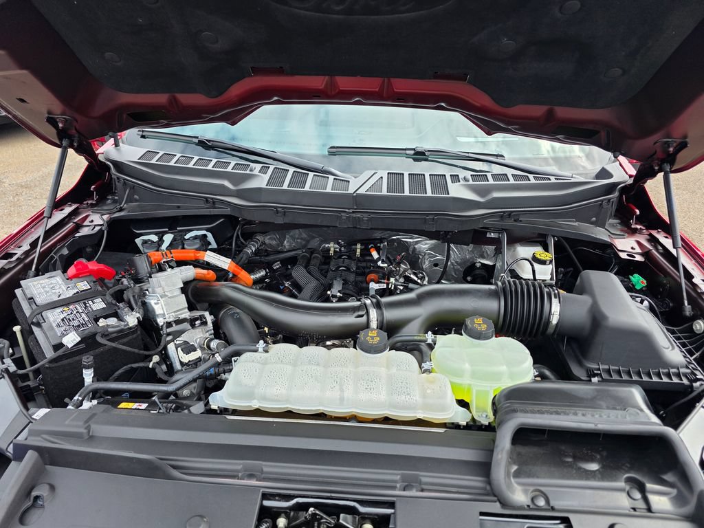 Used 2025 Ford F150 Lariat w/ Equipment Group 502A High AWD/4WD image 28