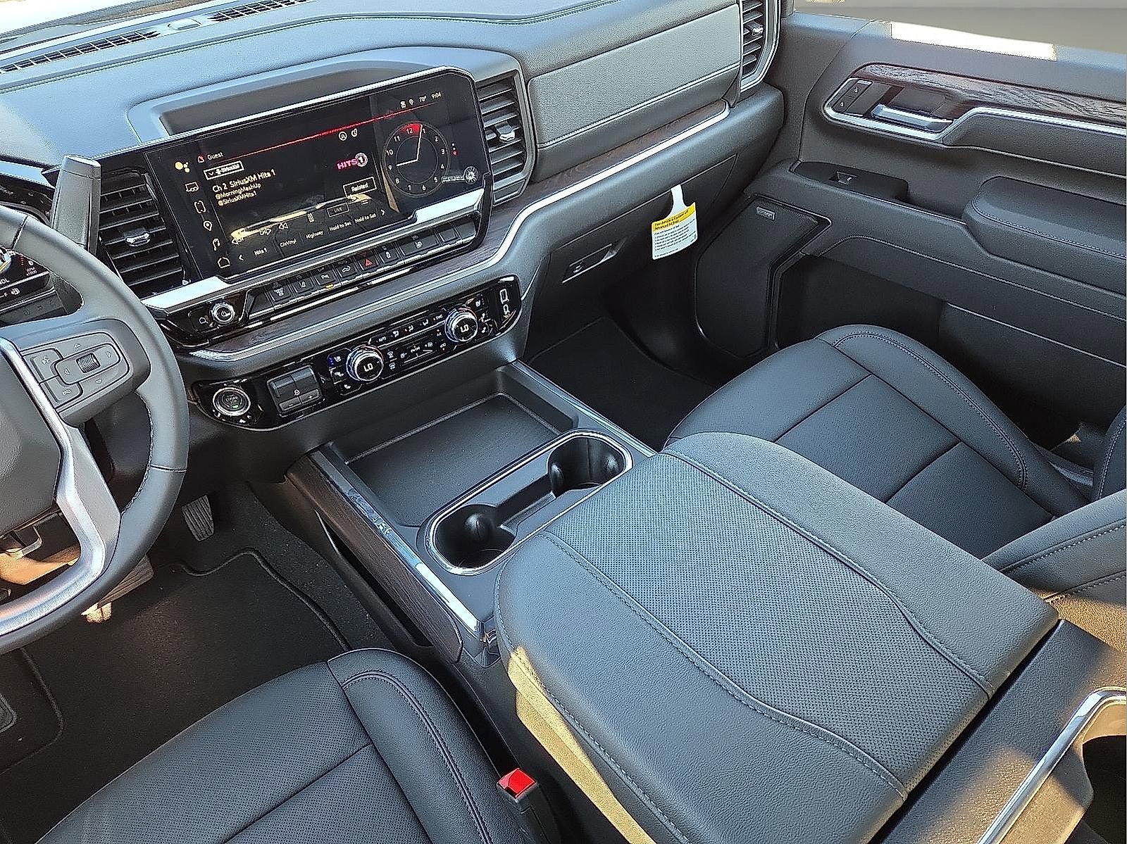 Used 2025 GMC Sierra 2500 SLT w/ SLT Convenience Package image 12