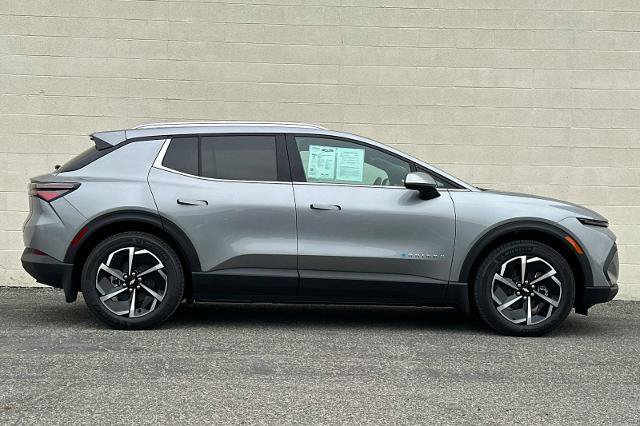 New 2026 Chevrolet Equinox EV LT FWD image 3