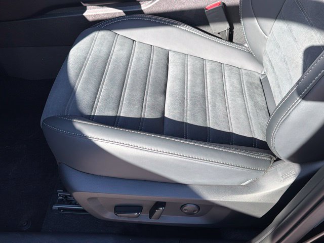 New 2026 Mitsubishi Outlander LE FWD image 23