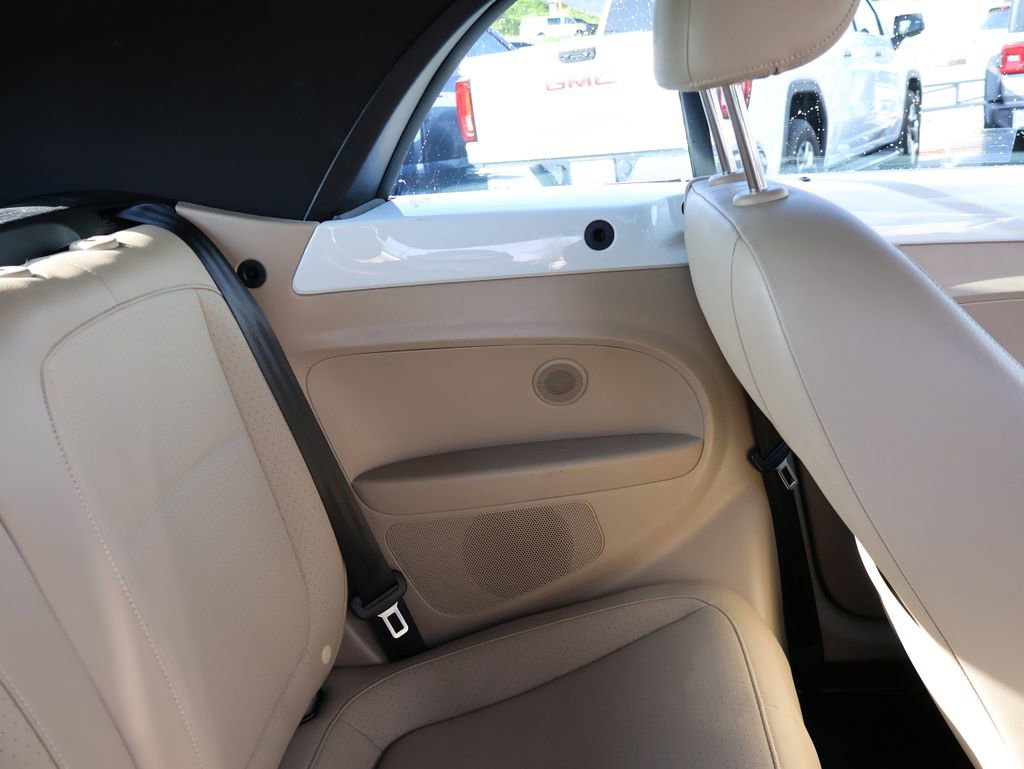 Used 2019 Volkswagen Beetle 2.0T S FWD image 16