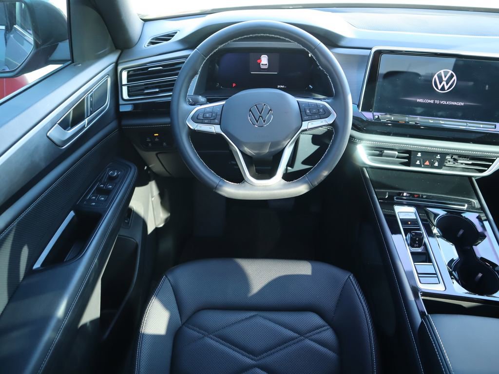 Used 2024 Volkswagen Atlas Cross Sport SE image 5