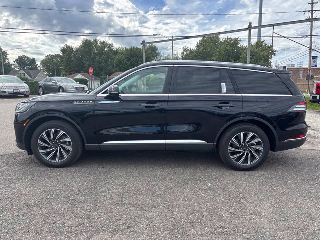 New 2026 Lincoln Aviator AWD image 4