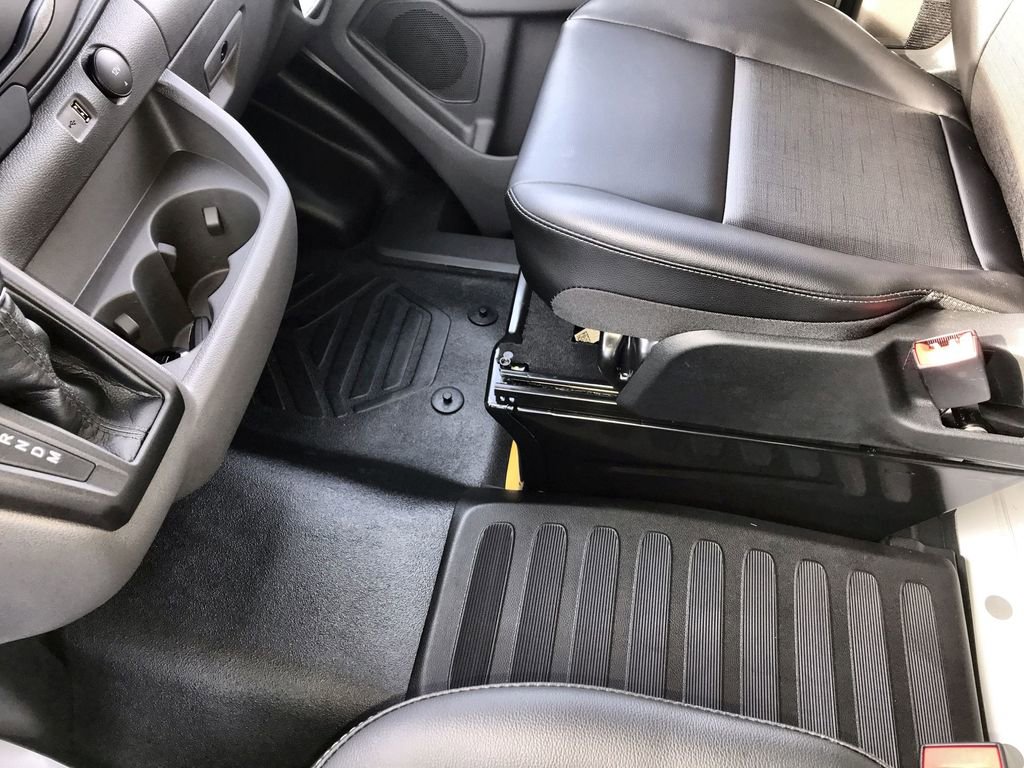 New 2026 Ford Transit 250 148 Medium Roof image 20
