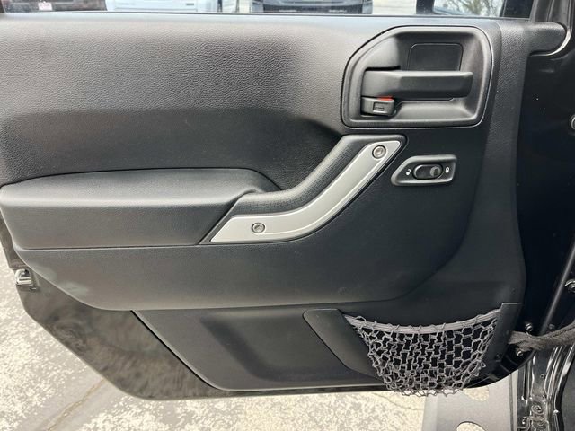 Used 2016 Jeep Wrangler Unlimited Sahara w/ Connectivity Group image 24