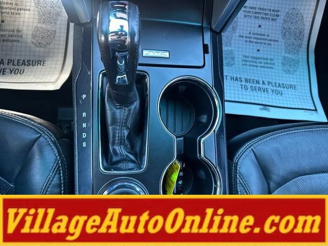Used 2017 Ford Explorer Limited w/ Equipment Group 301A AWD/4WD image 28