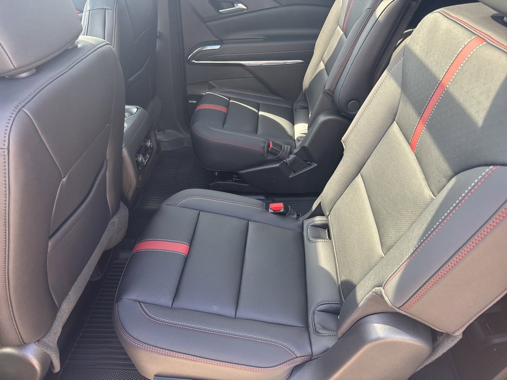 New 2026 Chevrolet Traverse RS image 32