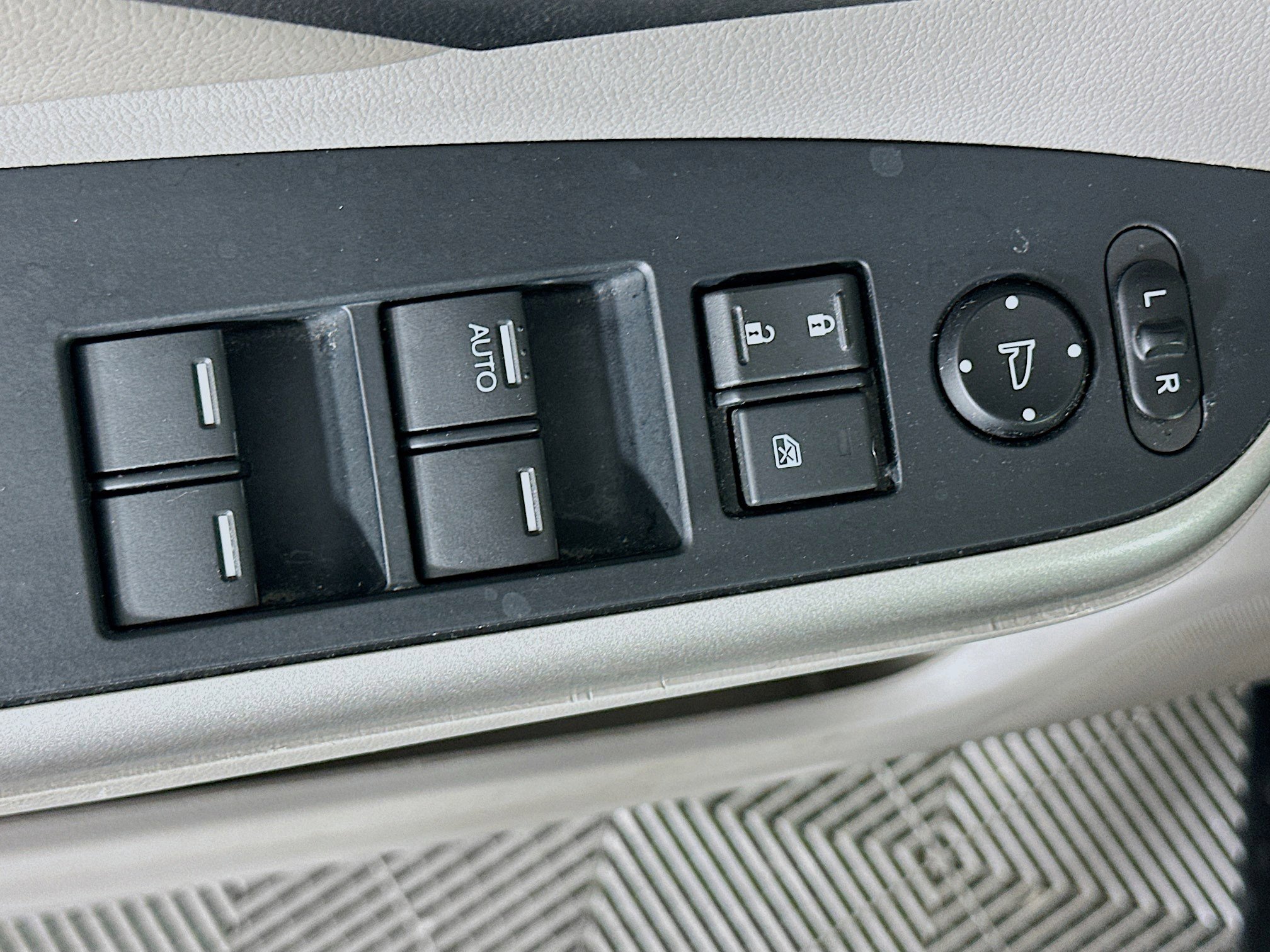 Used 2014 Honda CR-V EX-L image 15