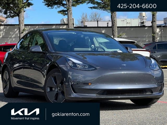 Used 2023 Tesla Model 3 Standard Range image 1